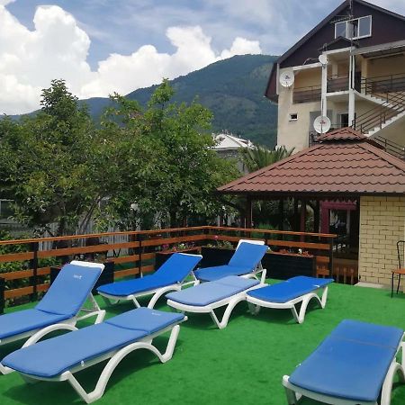 U Ruslana Guest House Gagra Esterno foto