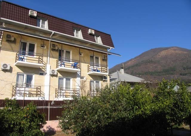 U Ruslana Guest House Gagra Esterno foto